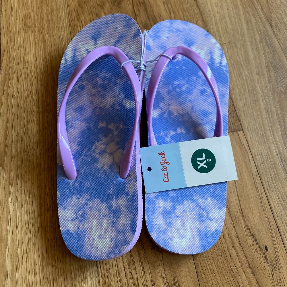 Cat & Jack Light Purple with Sky Blue Design Flip Flops - Brand New XL (6) Girls